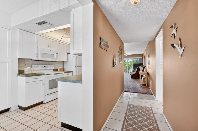 505 30TH AVENUE W E303, Bradenton, FL 34205