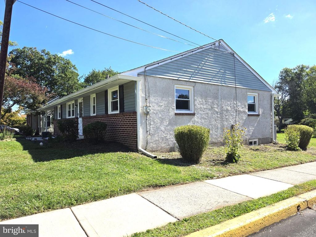 134 W SCHOOL ST, HATFIELD, PA 19440 — photo 2