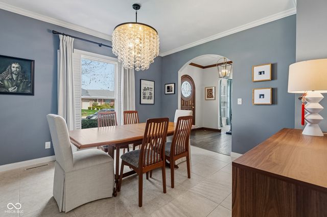 4695 Stonebridge Court, Columbus, IN 47201