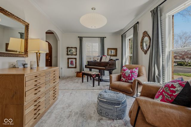 4695 Stonebridge Court, Columbus, IN 47201