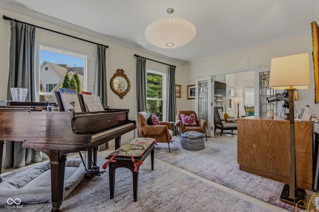 4695 Stonebridge Court, Columbus, IN 47201