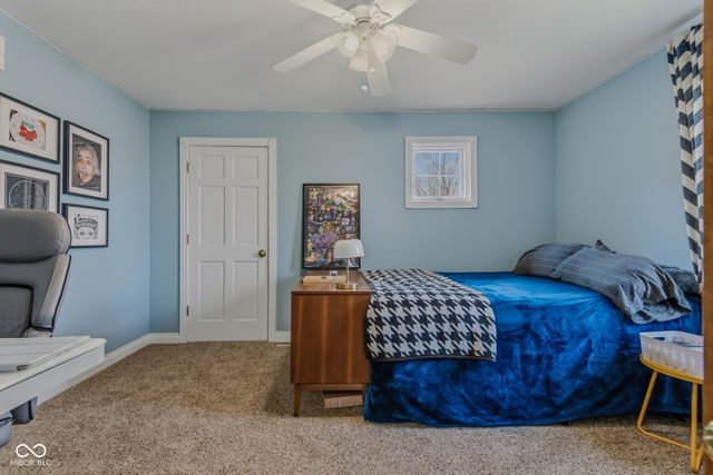 4695 Stonebridge Court, Columbus, IN 47201