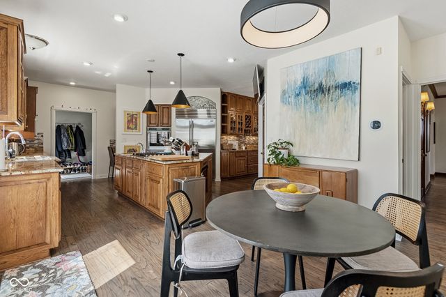 4695 Stonebridge Court, Columbus, IN 47201