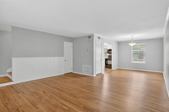 5014 N Hall Street, Dallas, TX 75235