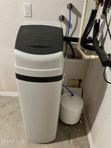 5040 OLIVIA CARO Street, El Paso, TX 79938