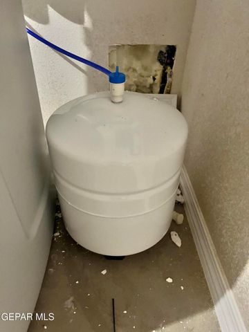 5040 OLIVIA CARO Street, El Paso, TX 79938