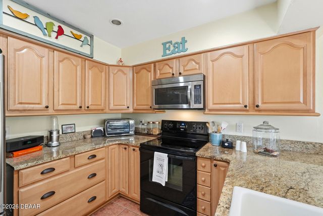 57 Weymouth Lane, Palm Coast, FL 32164