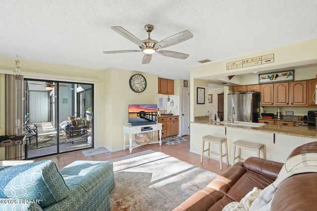 57 Weymouth Lane, Palm Coast, FL 32164