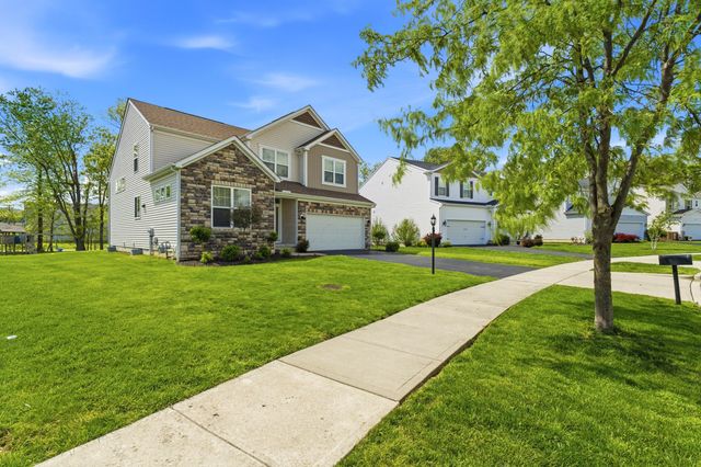 304 Glen Crossing Drive, Etna, OH 43062