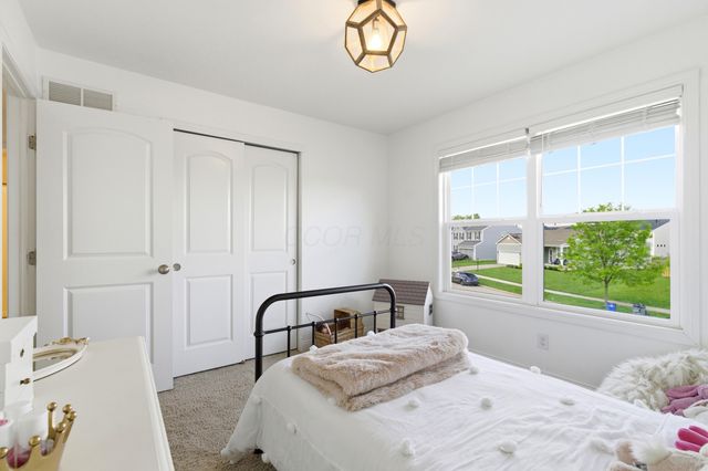 304 Glen Crossing Drive, Etna, OH 43062