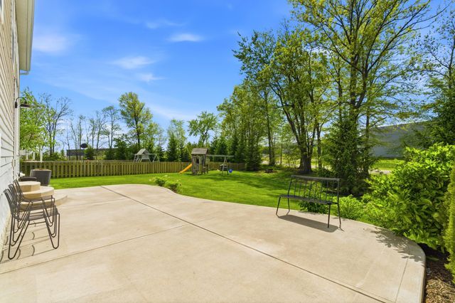 304 Glen Crossing Drive, Etna, OH 43062