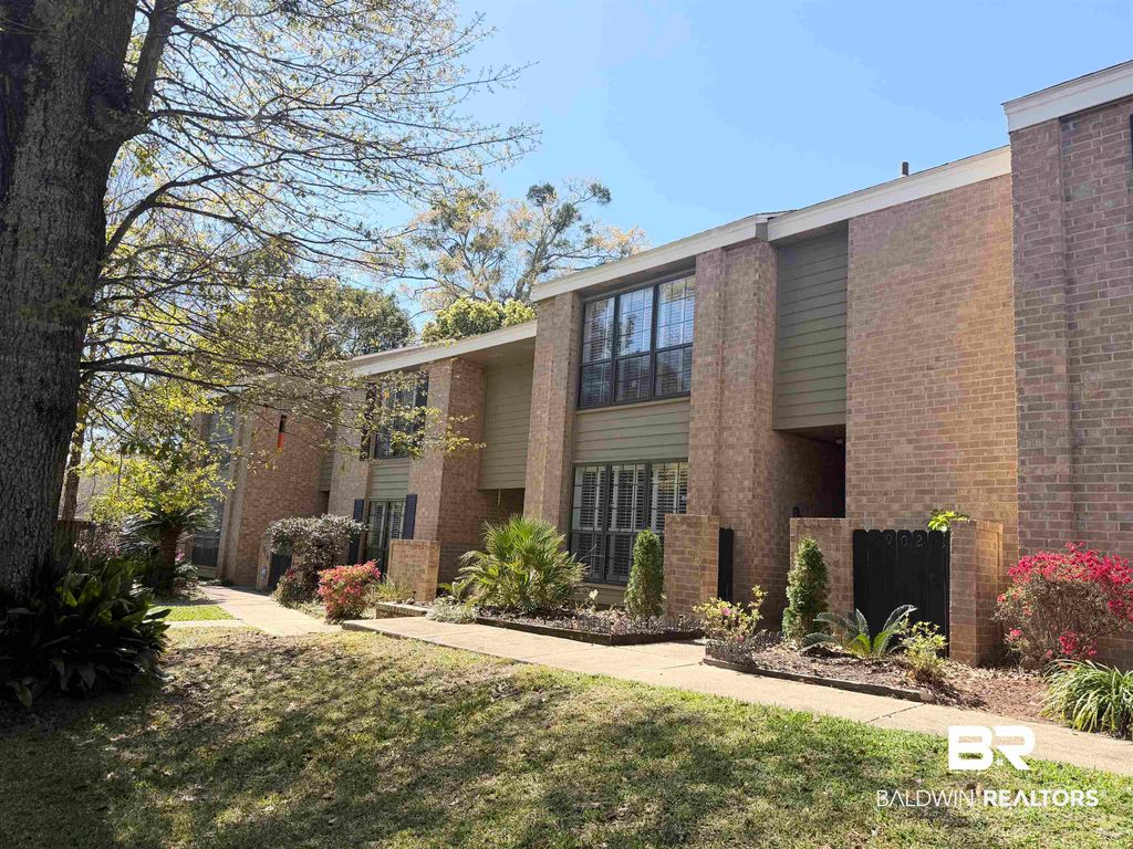 2901 Grant Street 902, Mobile, AL 36606
