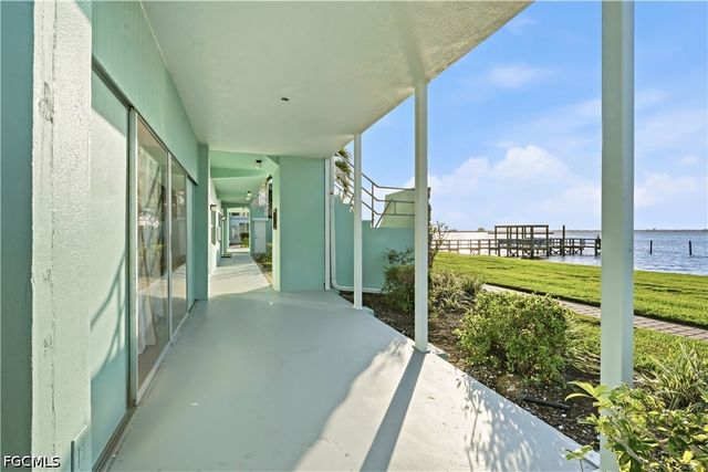 3225 E Riverside DR 31C, Fort Myers, FL 33916