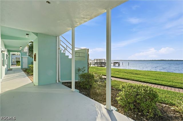 3225 E Riverside DR 31C, Fort Myers, FL 33916