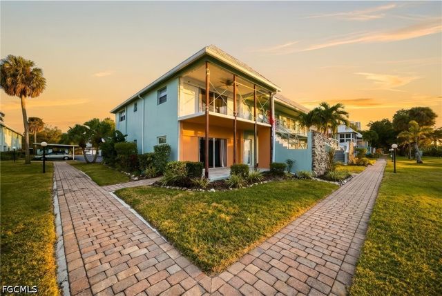 3225 E Riverside DR 31C, Fort Myers, FL 33916