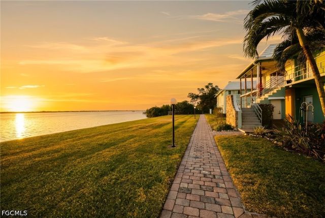 3225 E Riverside DR 31C, Fort Myers, FL 33916