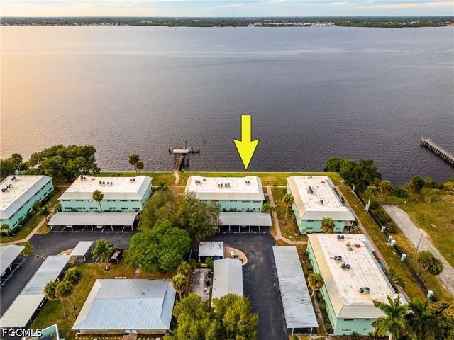 3225 E Riverside DR 31C, Fort Myers, FL 33916