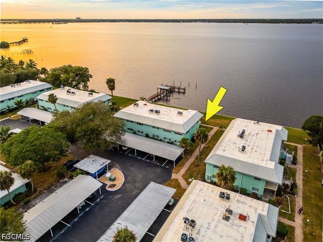 3225 E Riverside DR 31C, Fort Myers, FL 33916