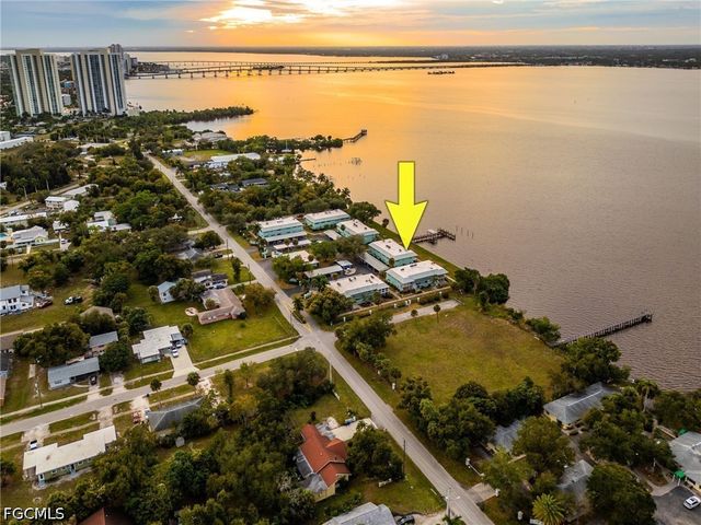 3225 E Riverside DR 31C, Fort Myers, FL 33916