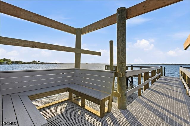 3225 E Riverside DR 31C, Fort Myers, FL 33916