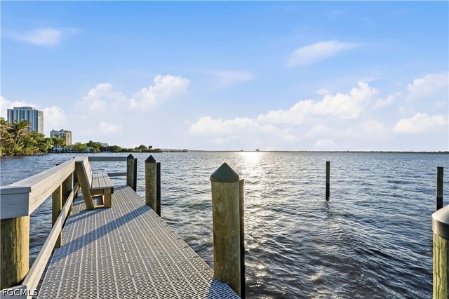 3225 E Riverside DR 31C, Fort Myers, FL 33916