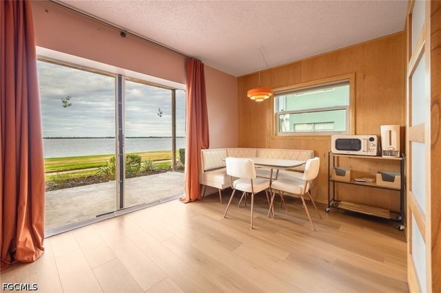 3225 E Riverside DR 31C, Fort Myers, FL 33916