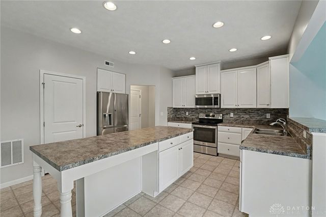 1642 Cedar Creek Drive, Clearcreek Twp, OH 45458