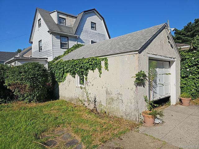 29 Marshall Road, Yonkers, NY 10705
