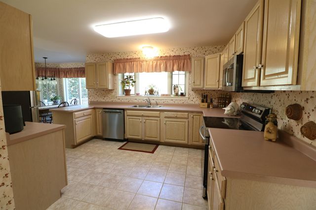 2 Blue Heron Drive, Dover, NH 03820