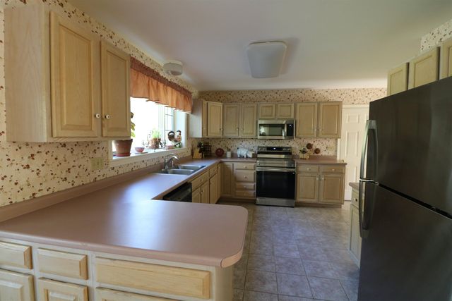 2 Blue Heron Drive, Dover, NH 03820