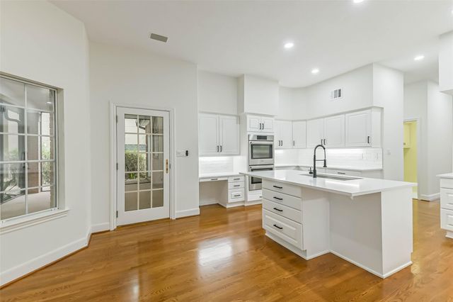 82 Broad Cove Lane, Montgomery, TX 77356