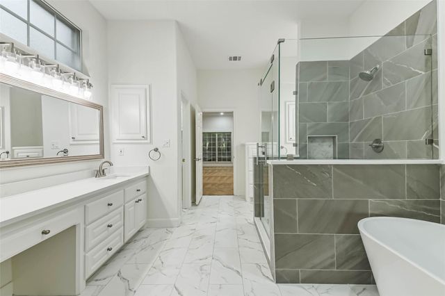 82 Broad Cove Lane, Montgomery, TX 77356