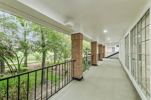 82 Broad Cove Lane, Montgomery, TX 77356