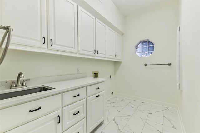 82 Broad Cove Lane, Montgomery, TX 77356