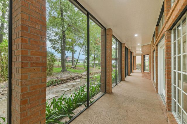 82 Broad Cove Lane, Montgomery, TX 77356