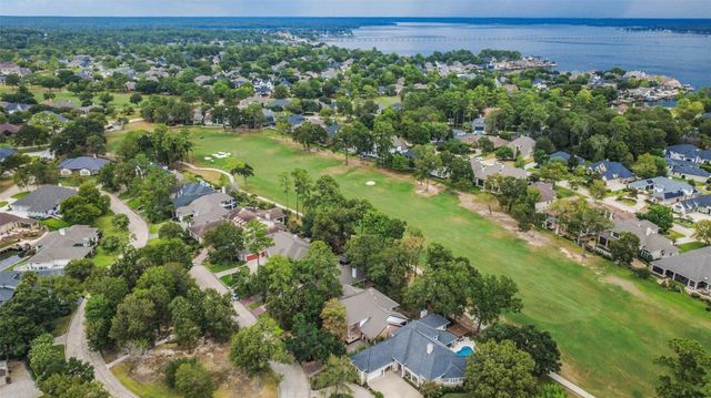 82 Broad Cove Lane, Montgomery, TX 77356