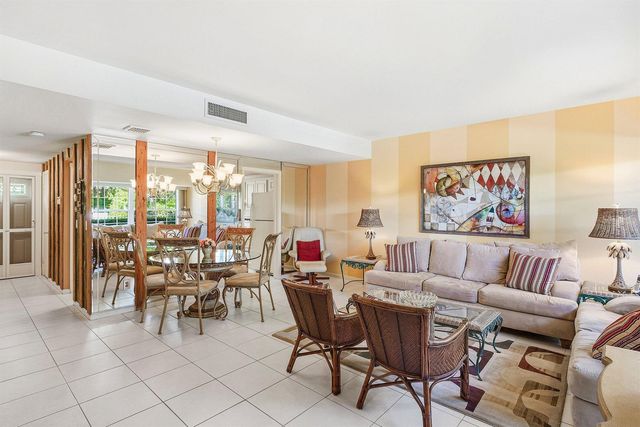6590 N Ocean Boulevard 5, Ocean Ridge, FL 33435