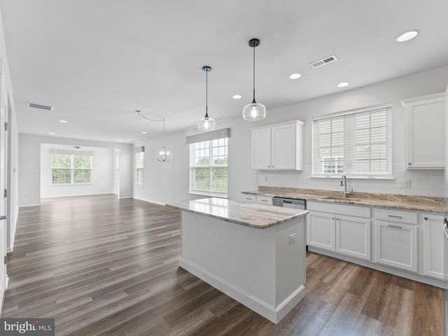 43 QUEENSFERRY DR, Williamstown, NJ 08094