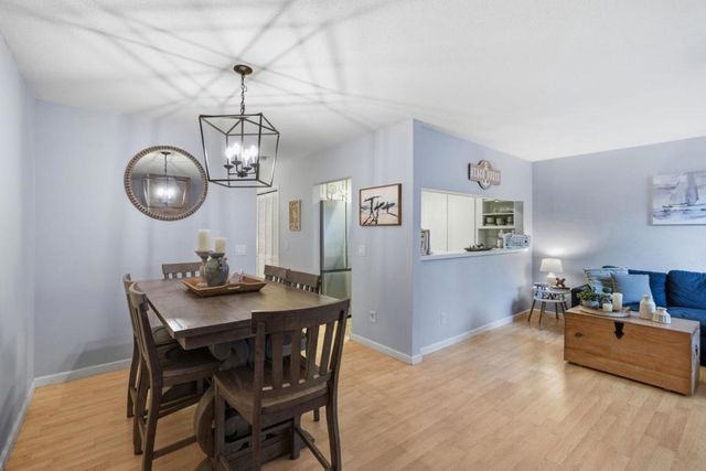 461 Dela Vina Avenue 103, Monterey, CA 93940