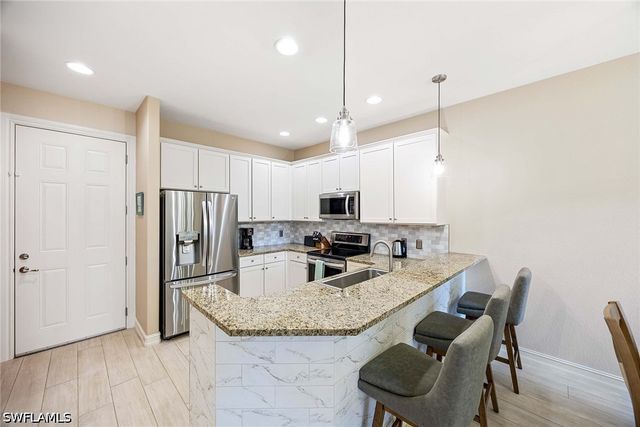 9076 Rialto ST 62, Naples, FL 34113
