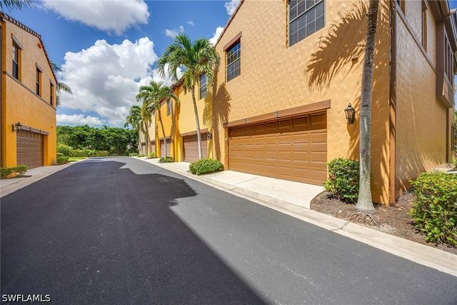 9076 Rialto ST 62, Naples, FL 34113