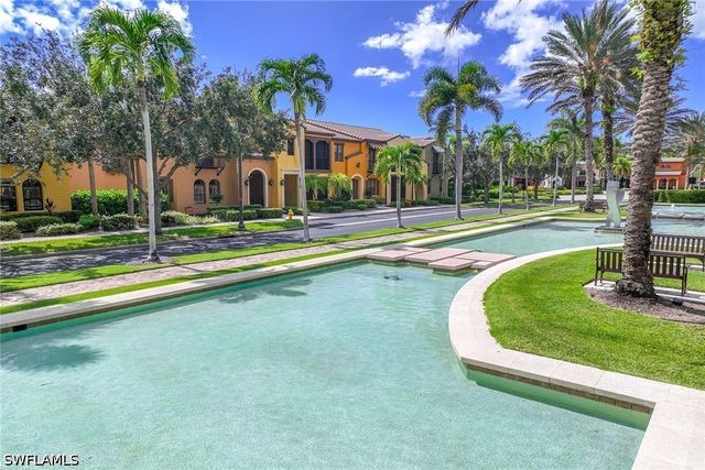 9076 Rialto ST 62, Naples, FL 34113