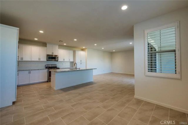 501 Trailblaze, Irvine, CA 92618