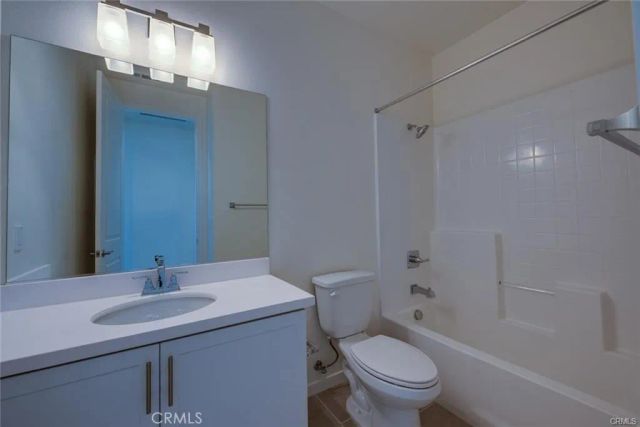 501 Trailblaze, Irvine, CA 92618