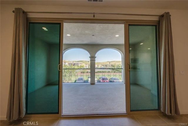 501 Trailblaze, Irvine, CA 92618