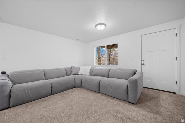 645 S PLUM CREEK LN, Ogden, UT 84404