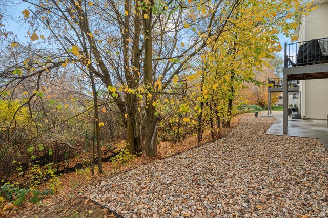 645 S PLUM CREEK LN, Ogden, UT 84404