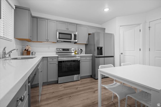 645 S PLUM CREEK LN, Ogden, UT 84404