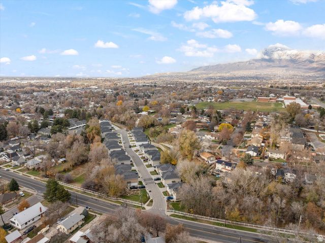 645 S PLUM CREEK LN, Ogden, UT 84404