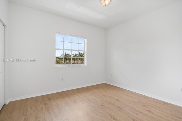 5610 NW 114th Pl 205, Doral, FL 33178